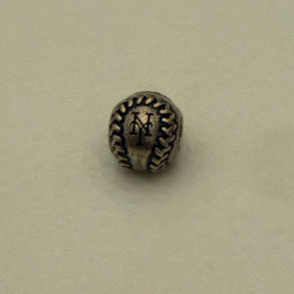 Pandora New York Mets charm